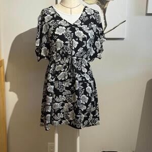 Mario Serrani Flowered Dress‎ Women's Size S